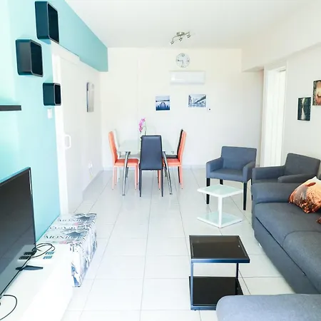 Mackenzie Flat 101 * Larnaca