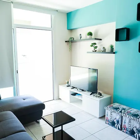 Apartment Mackenzie Flat 101 *